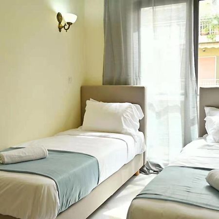 New Times Home & Hotels Near Metro Station Athens Center 外观 照片
